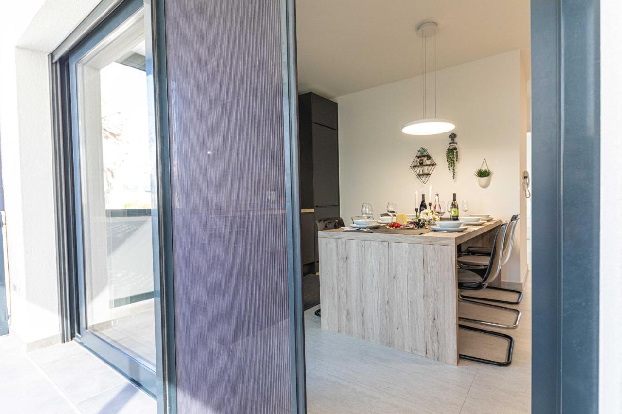 Luxury Apartment Pia With Swimming Pool And Grill Trogir Extérieur photo